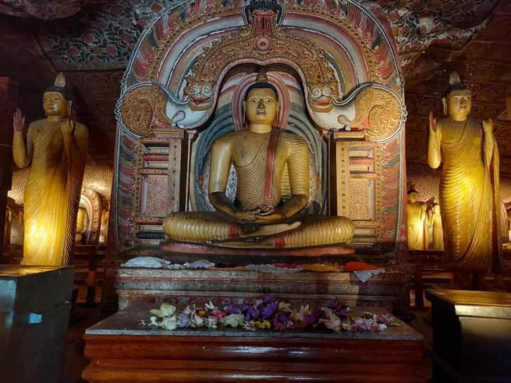 Dinimuthu Rest Inn Wellawaya Ngoại thất bức ảnh