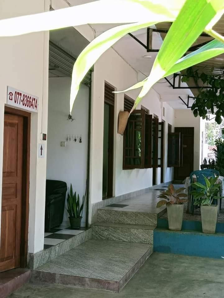 Dinimuthu Rest Inn Wellawaya Ngoại thất bức ảnh